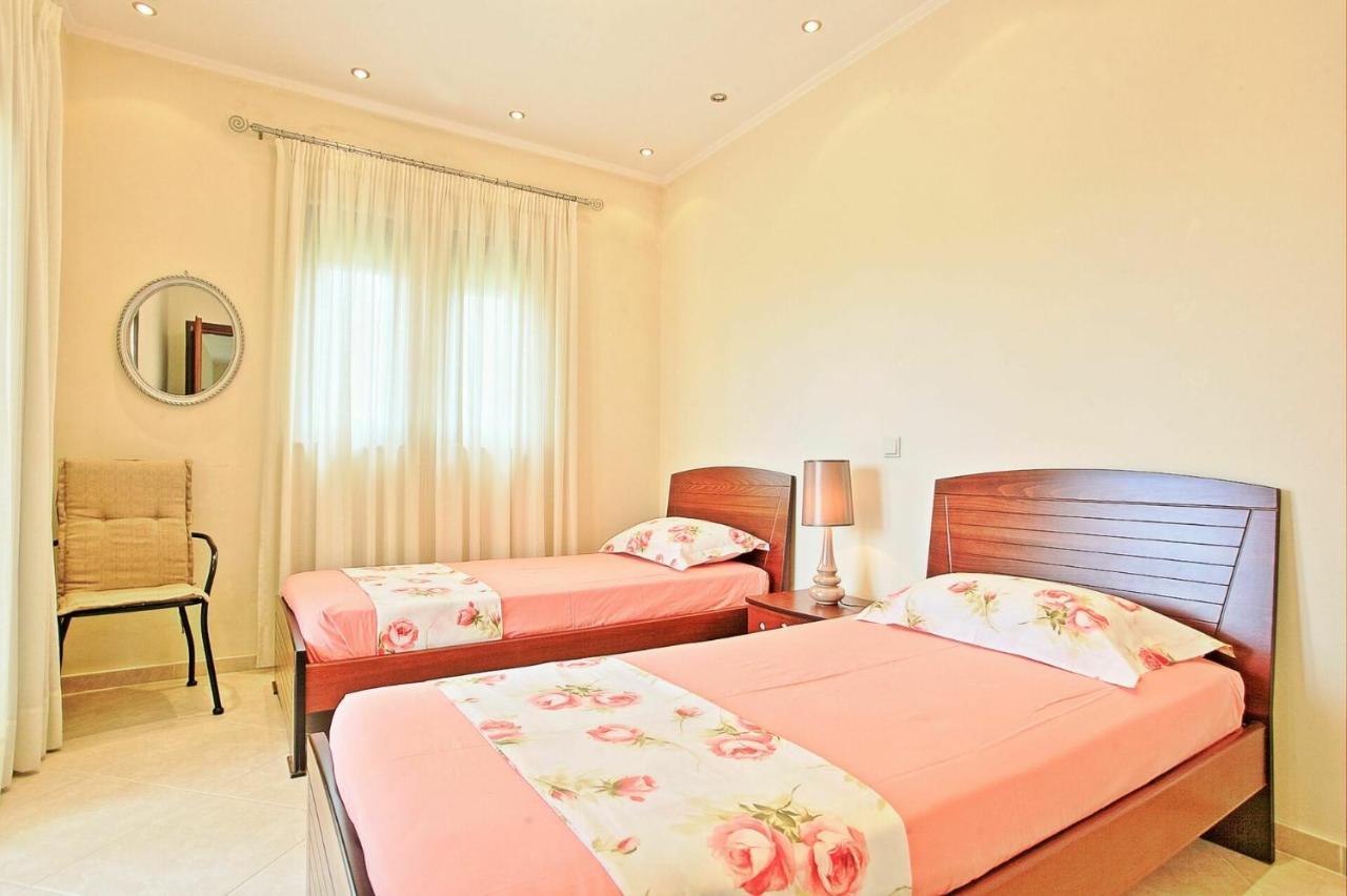 Acharavi Beach Villa By Posarellivillas Kültér fotó